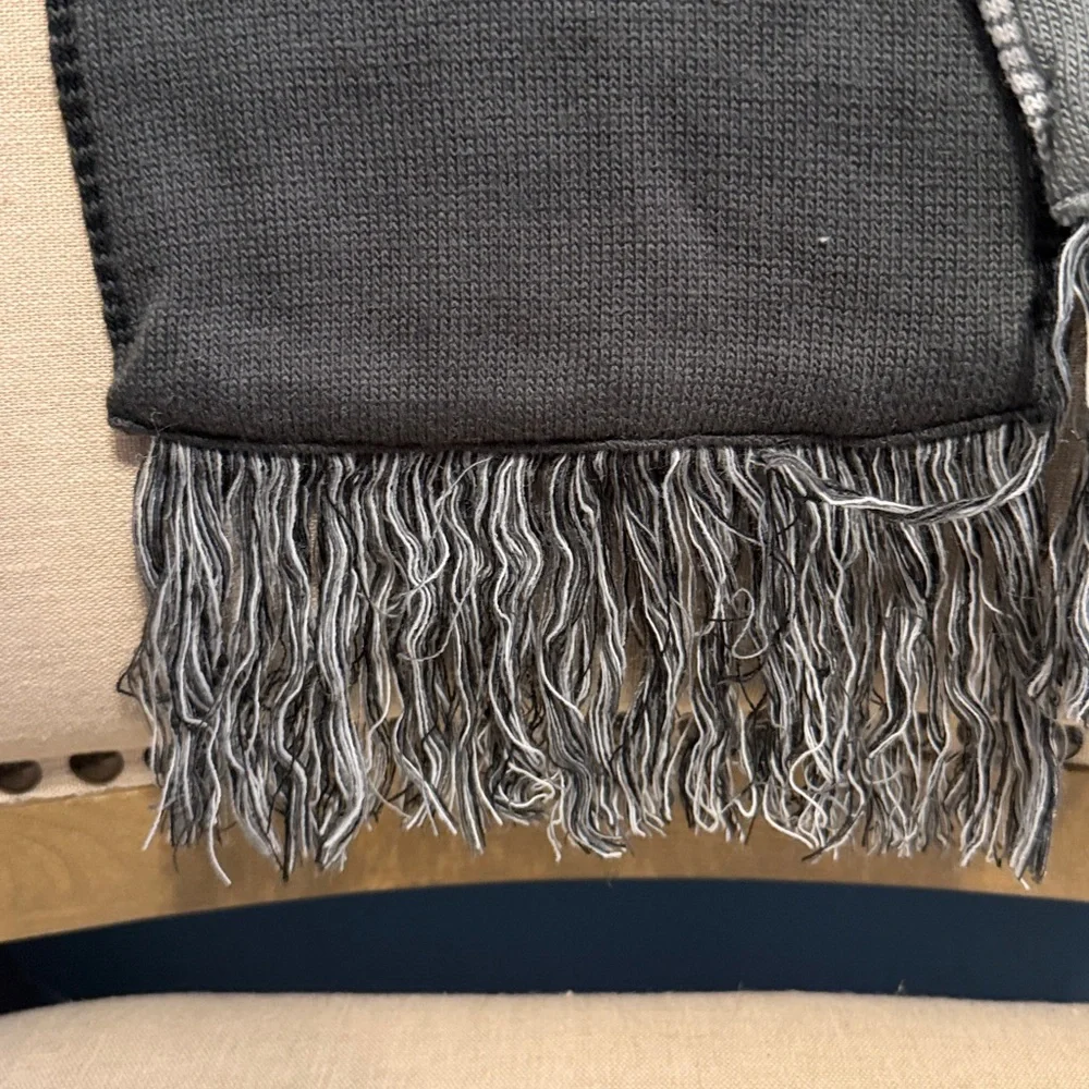 Nike Gray and Black Scarf, Size S
